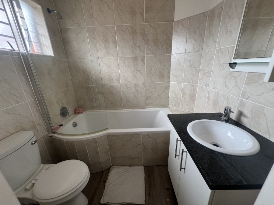 3 Bedroom Property for Sale in Berea Eastern Cape